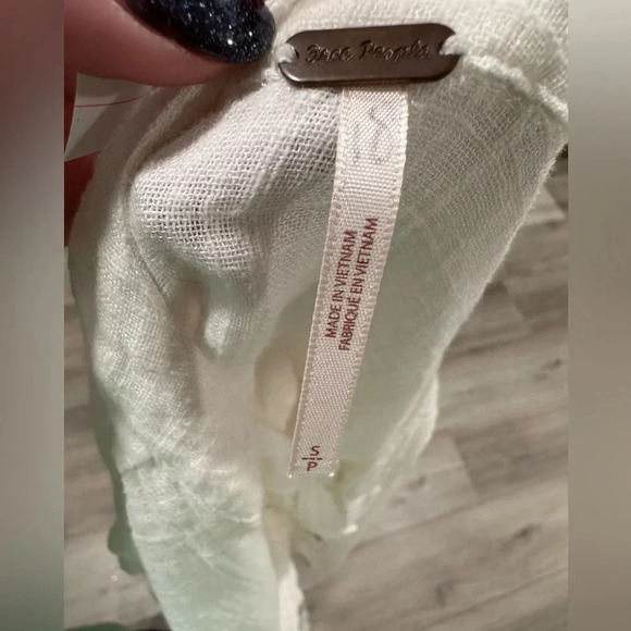 Free People talk to me light weight linen frayed long sleeve Henley - Picture 6 of 6